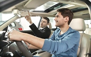 Schedule a test drive at Moto Ixtapa Zihuatanejo in Zihuatanejo, Guerrero, México.